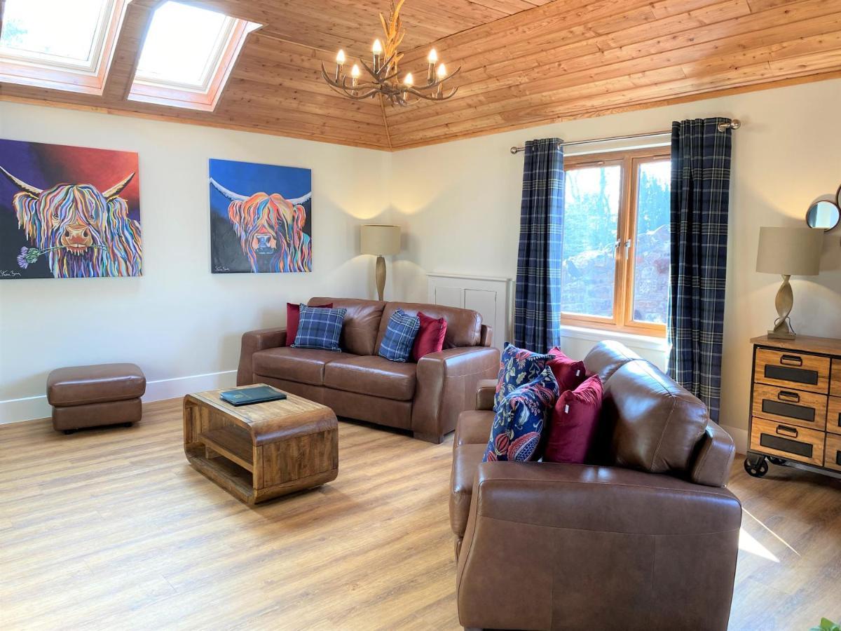 Pheasant Lodge With Hot Tub Forgandenny ภายนอก รูปภาพ