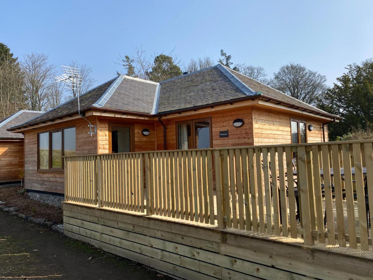 Pheasant Lodge With Hot Tub Forgandenny ภายนอก รูปภาพ